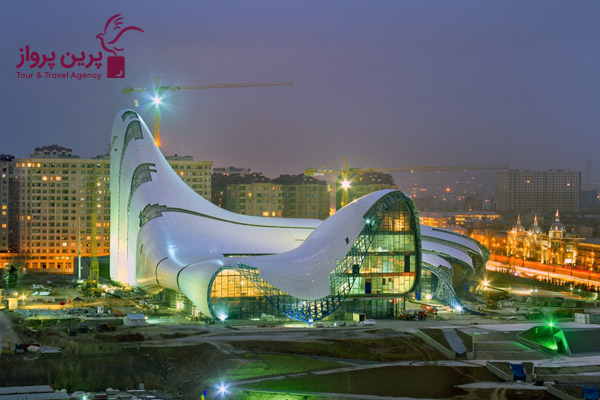 مرکز حیدر علی اف (Heydar Aliyev Center) در باکو